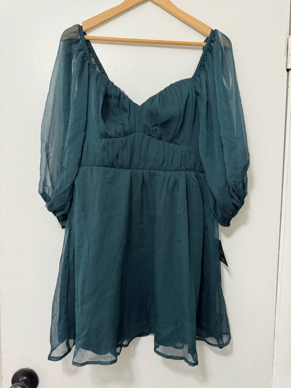 Lulu's Vivacious Arrival Emerald Chiffon Balloon Sleeve Mini Dress